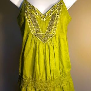 Apt.9 Green Embroidered tank Size S